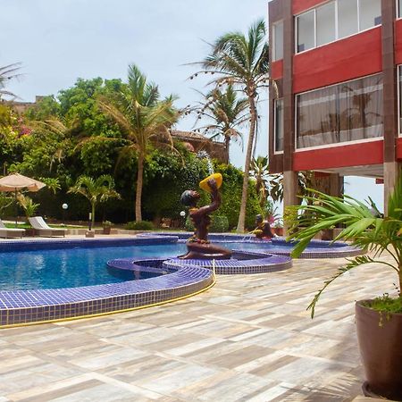 Iris Hotel Toubab Dialaw Exterior photo